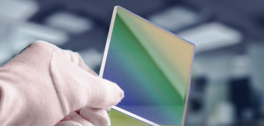 Scientific optical glass with AR coating